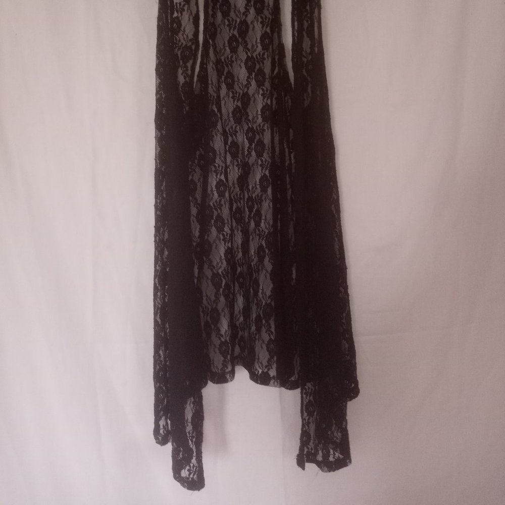 Licorice Black Lace Vest - Picture 4 of 4
